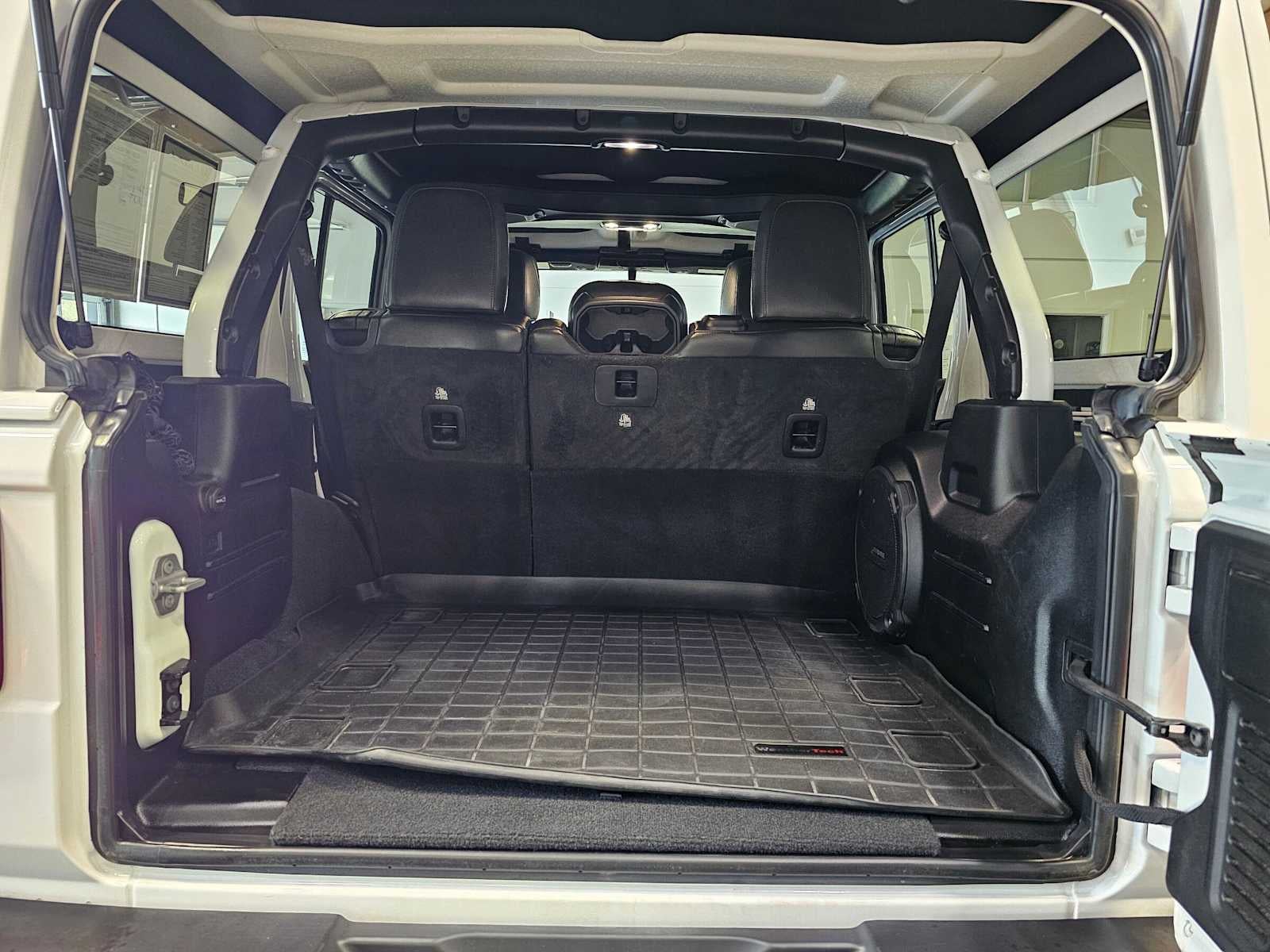 2022 Jeep Wrangler Unlimited Sahara Altitude 4x4