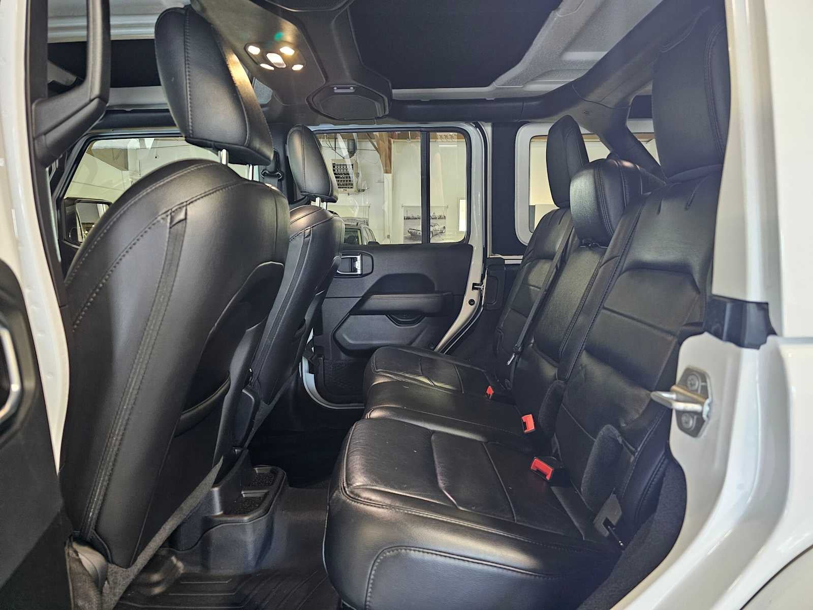 2022 Jeep Wrangler Unlimited Sahara Altitude 4x4