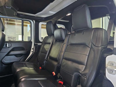 2022 Jeep Wrangler Unlimited Sahara Altitude 4x4