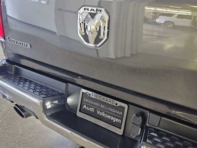 2022 RAM 1500 Laramie 4x4 Crew Cab 57 Box