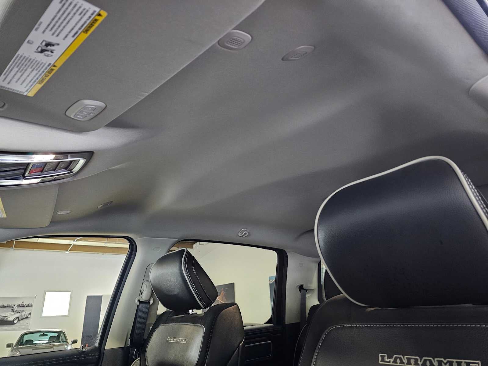2022 RAM 1500 Laramie 4x4 Crew Cab 57 Box