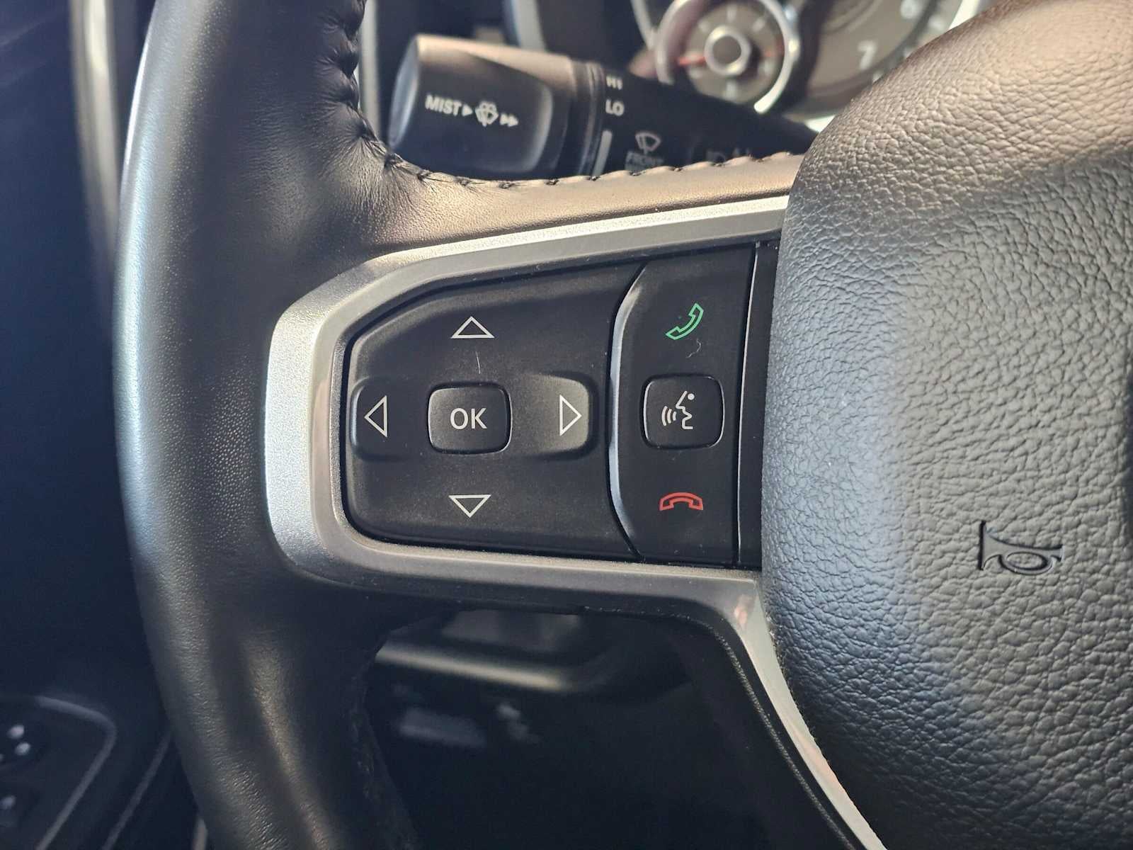 2022 RAM 1500 Laramie 4x4 Crew Cab 57 Box