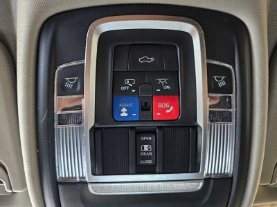 2022 RAM 1500 Laramie 4x4 Crew Cab 57 Box