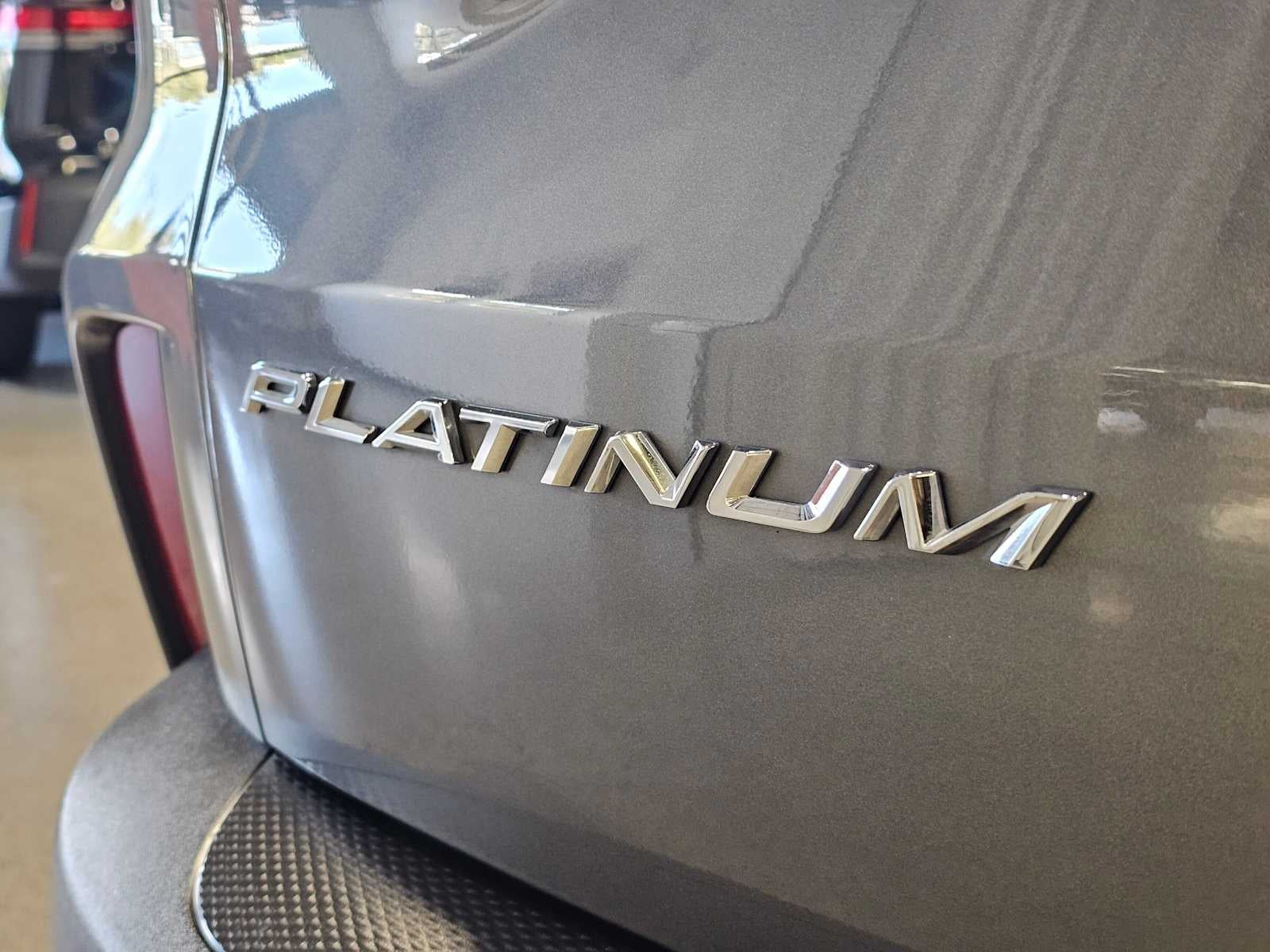 2025 Ford Escape Platinum