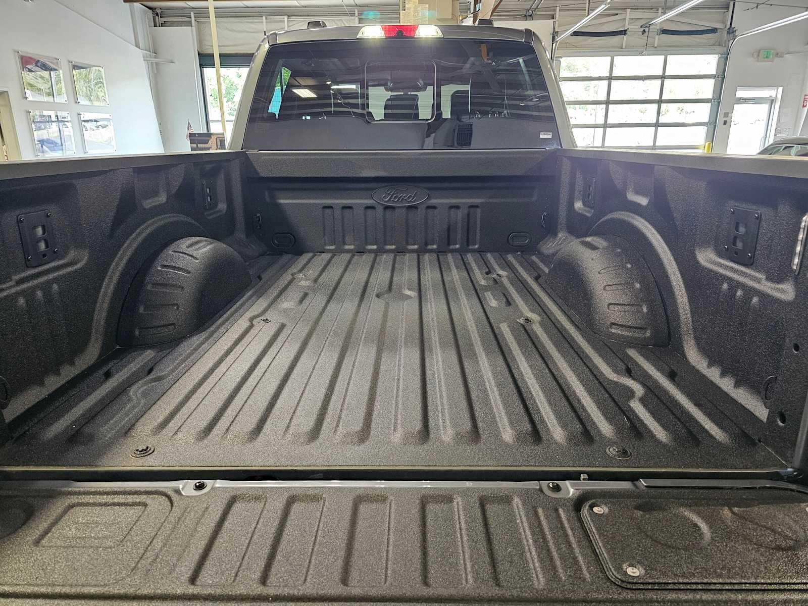 2024 Ford Super Duty F-250 SRW LARIAT 4WD Crew Cab 6.75 Box