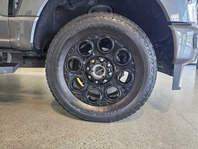 2024 Ford Super Duty F-250 SRW LARIAT 4WD Crew Cab 6.75 Box