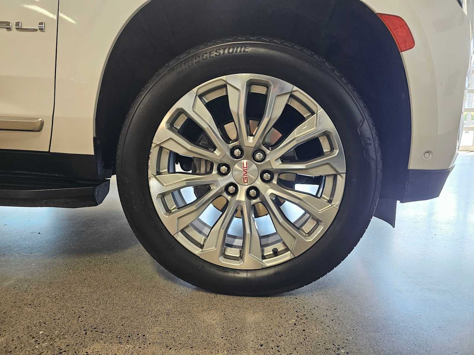 2024 GMC Yukon XL 4WD 4dr Denali