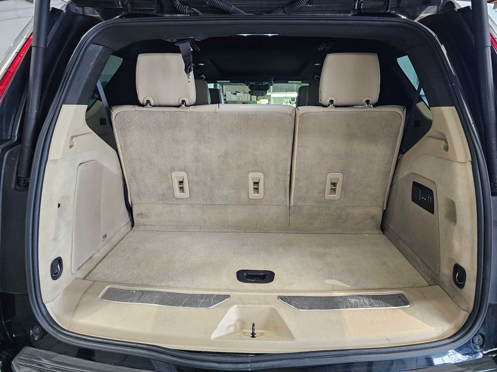 2023 Cadillac Escalade 4WD 4dr Premium Luxury