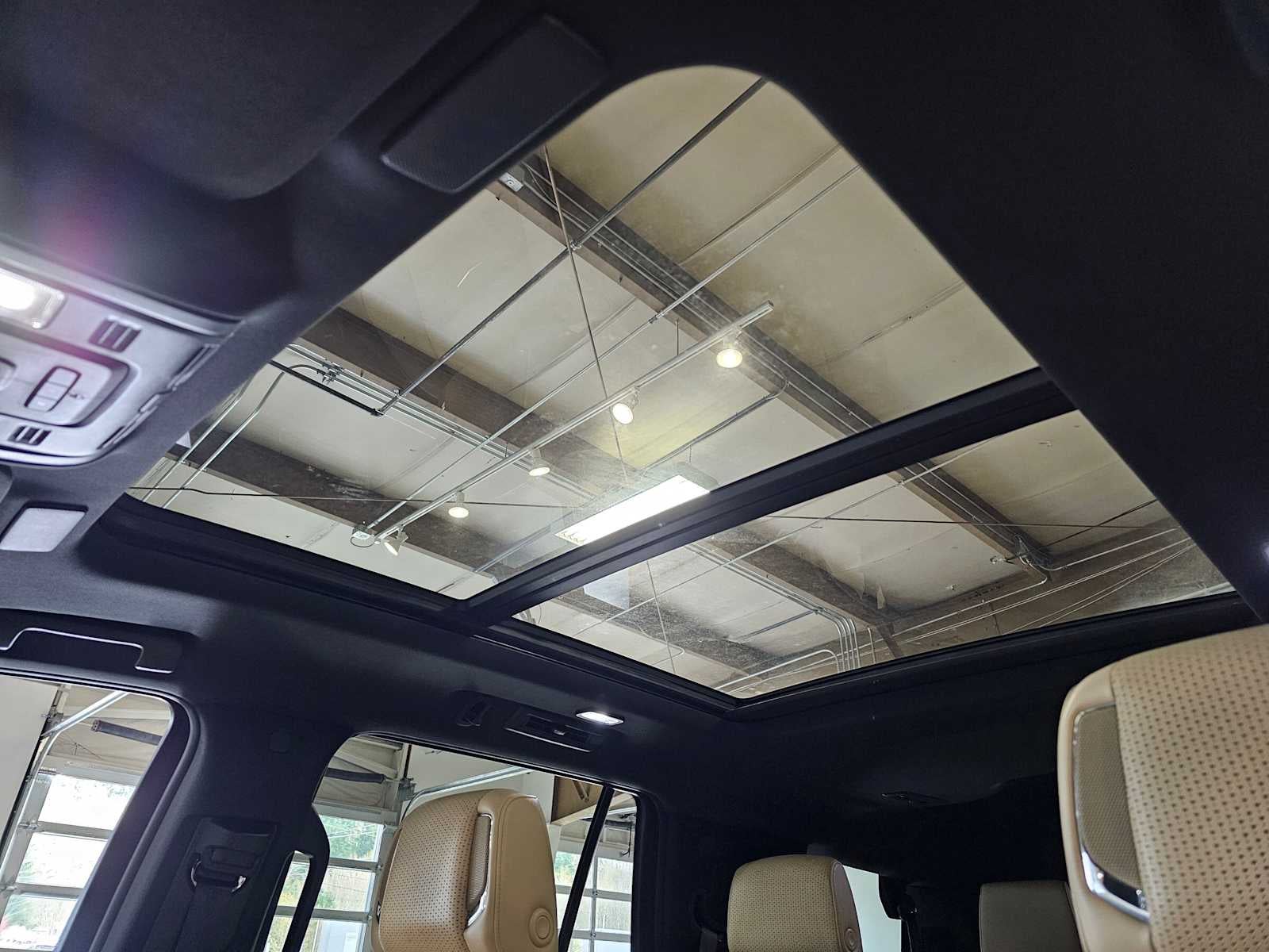 2023 Cadillac Escalade 4WD 4dr Premium Luxury