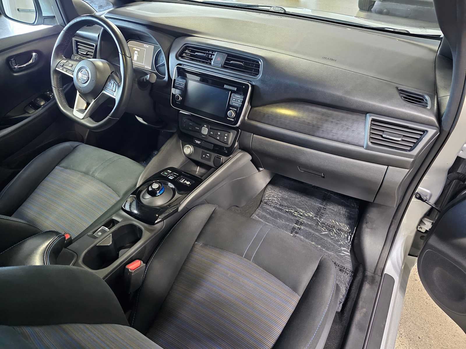 2018 Nissan LEAF SV Hatchback