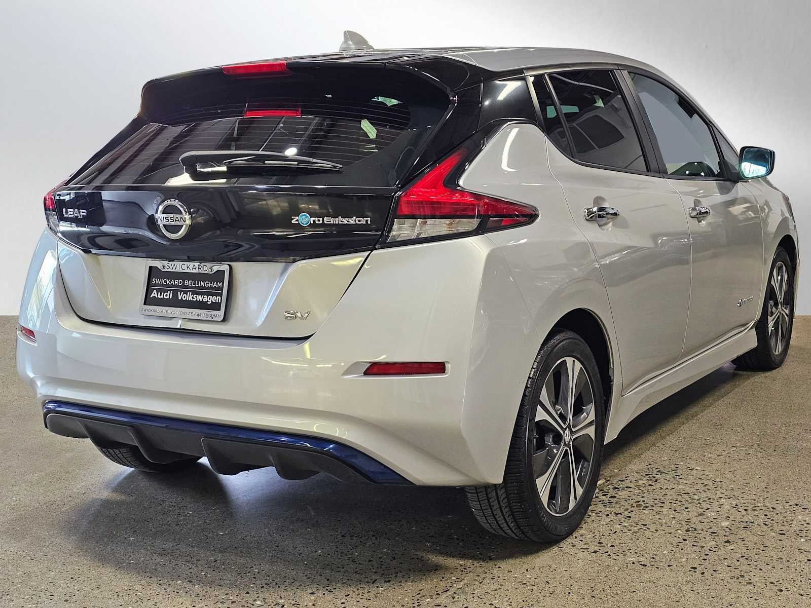 2018 Nissan LEAF SV Hatchback