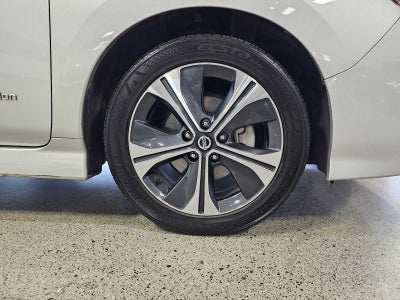 2018 Nissan LEAF SV Hatchback