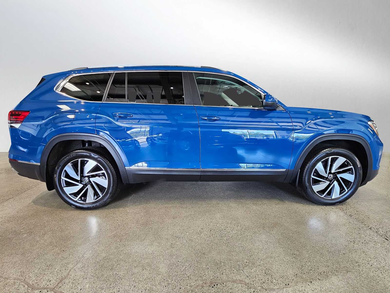 2025 Volkswagen Atlas 2.0T SEL 4MOTION