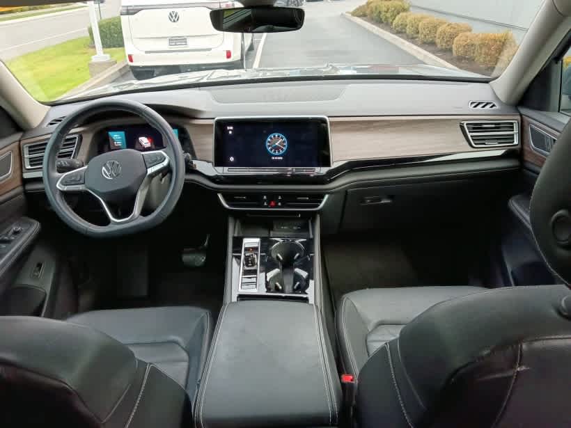 2024 Volkswagen Atlas 2.0T SEL