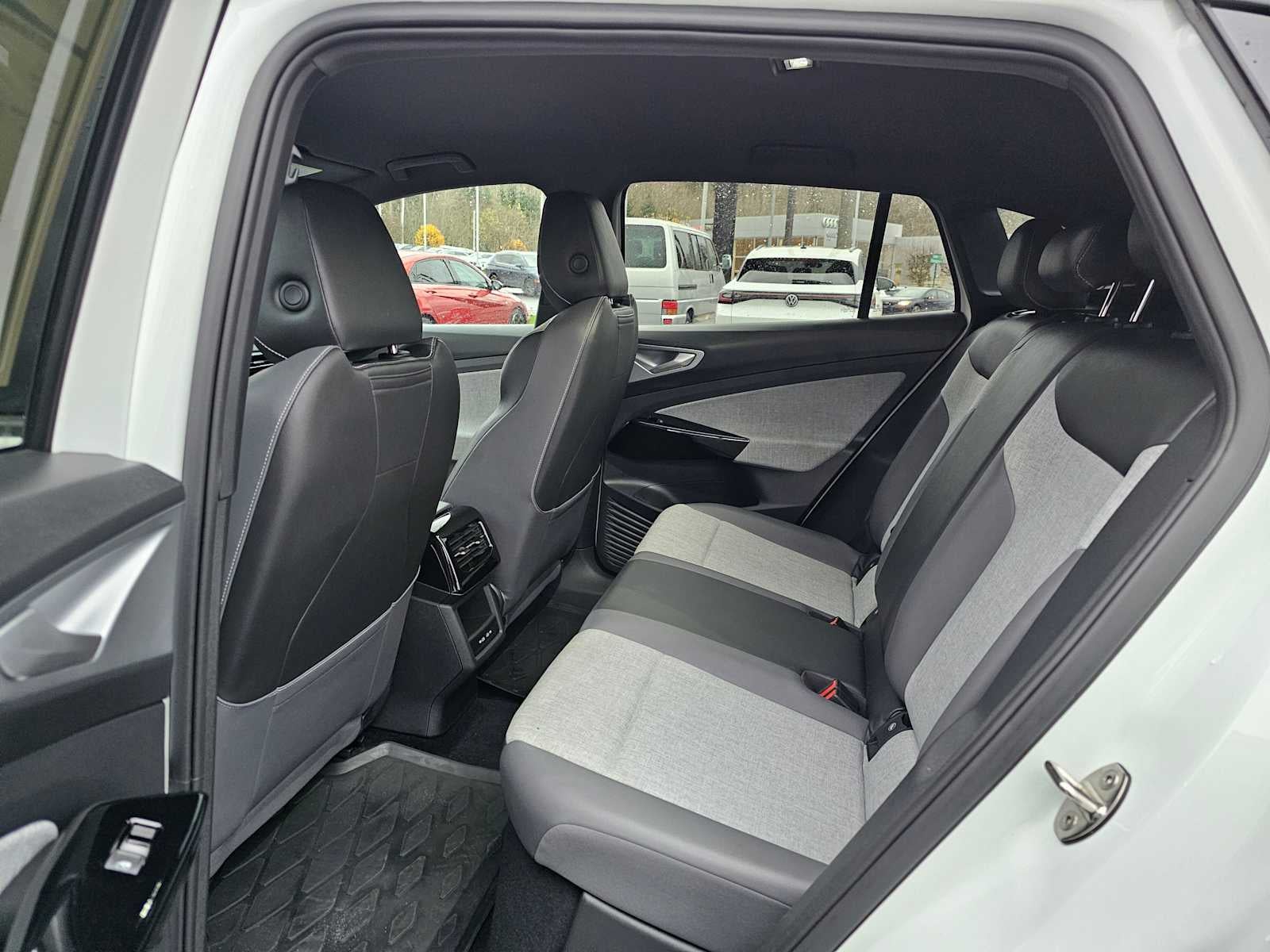 2023 Volkswagen ID.4 Pro RWD w/SK On Battery