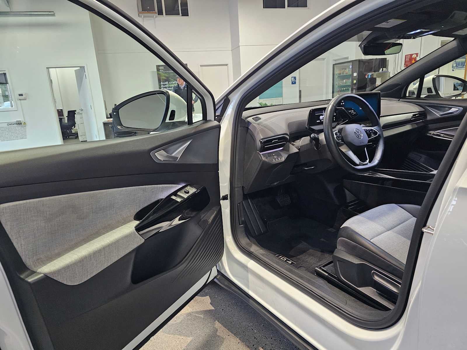 2023 Volkswagen ID.4 Pro AWD w/SK On Battery