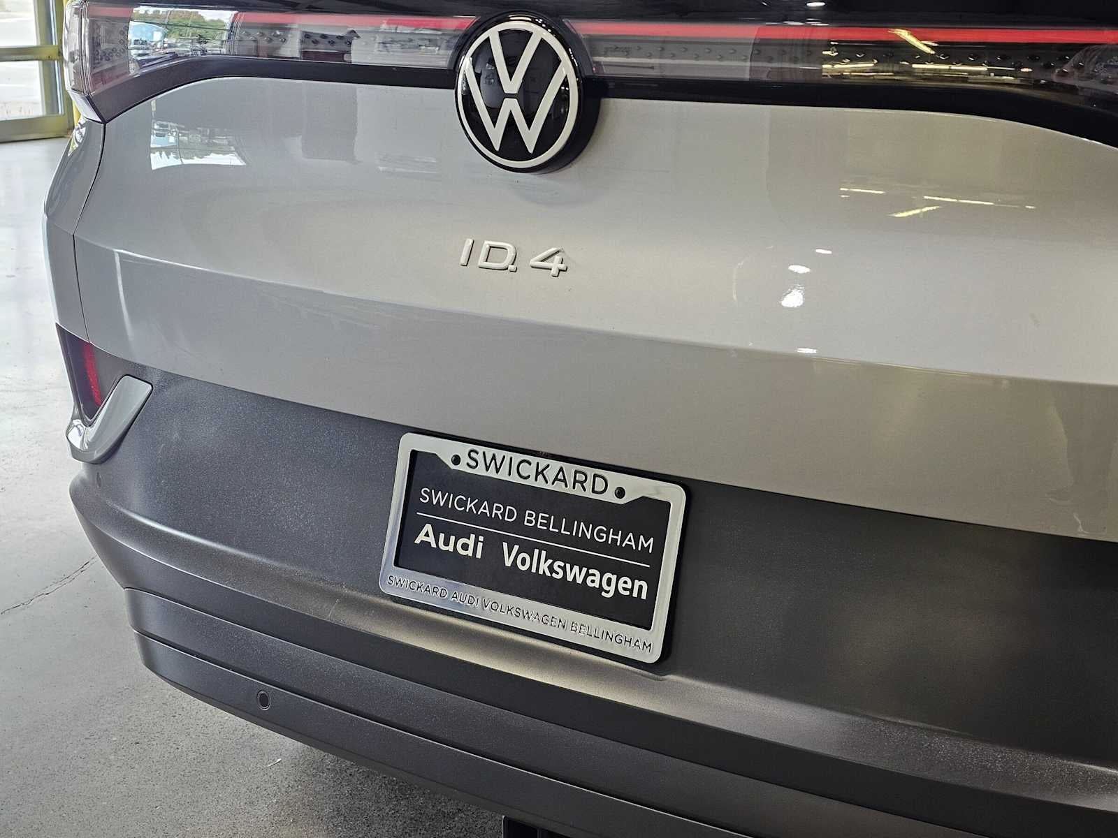 2023 Volkswagen ID.4 Pro
