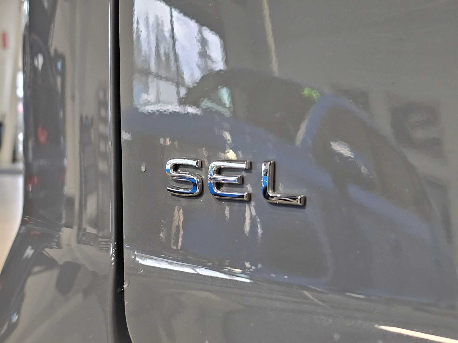 2025 Volkswagen Atlas Cross Sport 2.0T SEL Premium R-Line 4MOTION