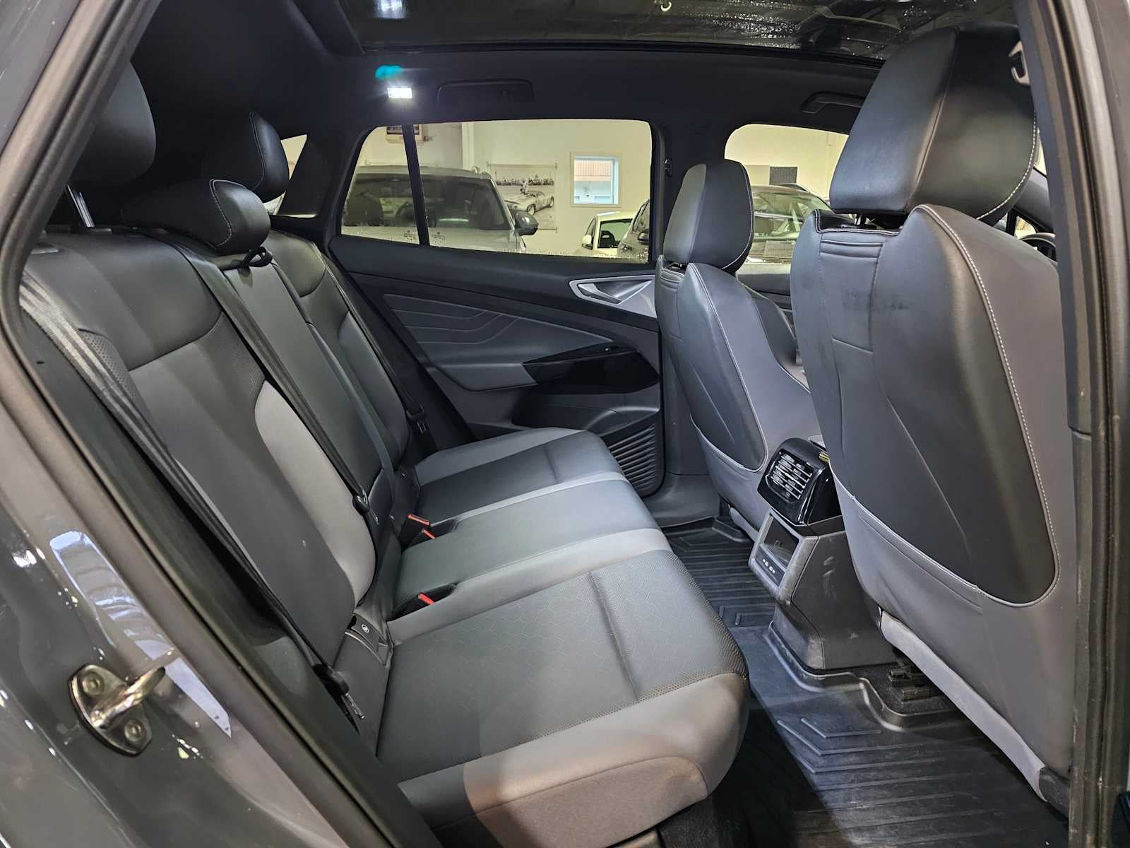 2023 Volkswagen ID.4 Pro S AWD w/SK On Battery