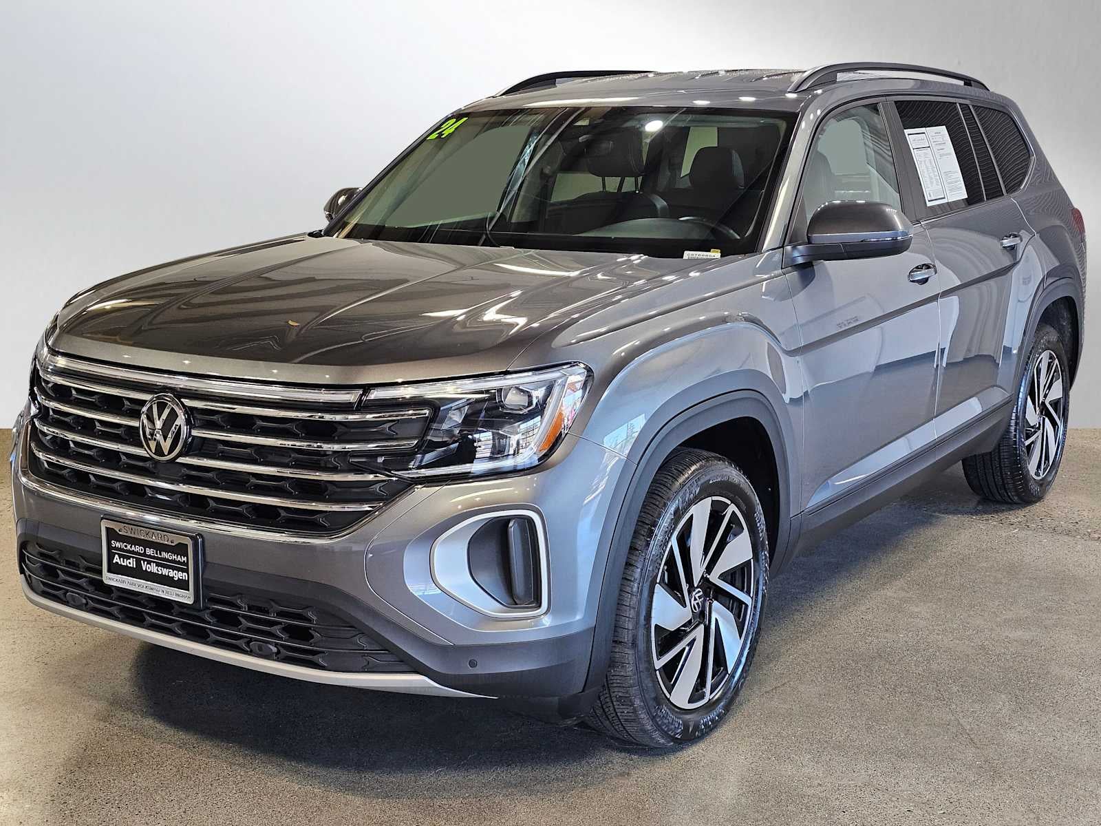 2024 Volkswagen Atlas 2.0T SE w/Technology 4MOTION