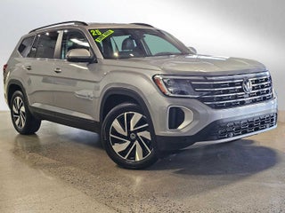 2025 Volkswagen Atlas 2.0T SE w/Technology 4MOTION