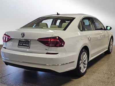 2018 Volkswagen Passat 2.0T SE w/Technology Auto