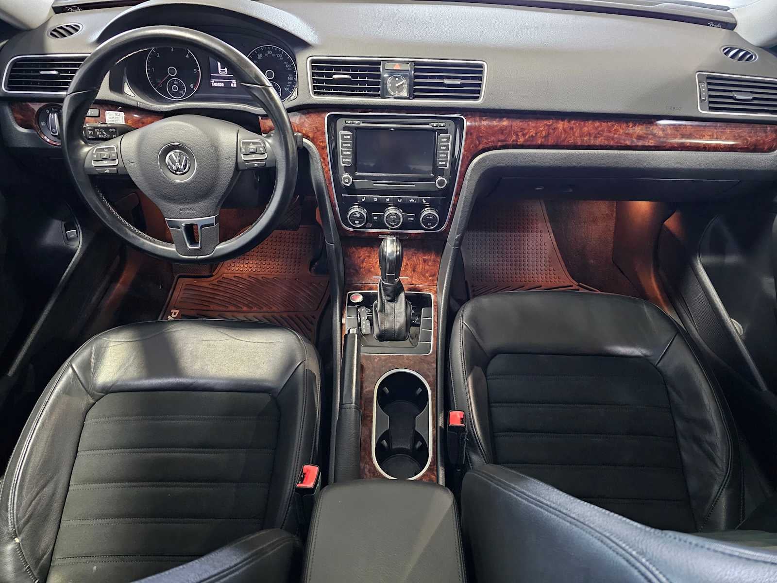 2013 Volkswagen Passat 4dr Sdn 2.0L DSG TDI SEL Premium