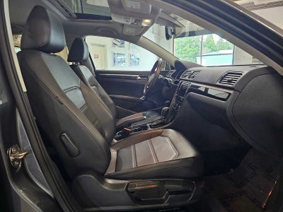 2019 Volkswagen Passat 2.0T SE R-Line Auto