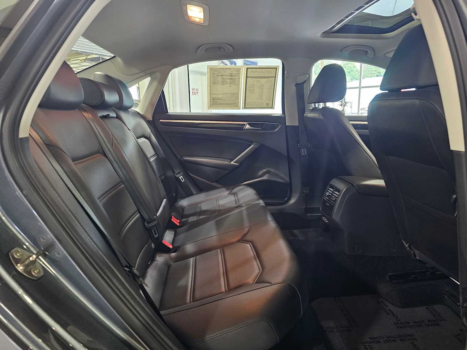 2019 Volkswagen Passat 2.0T SE R-Line Auto