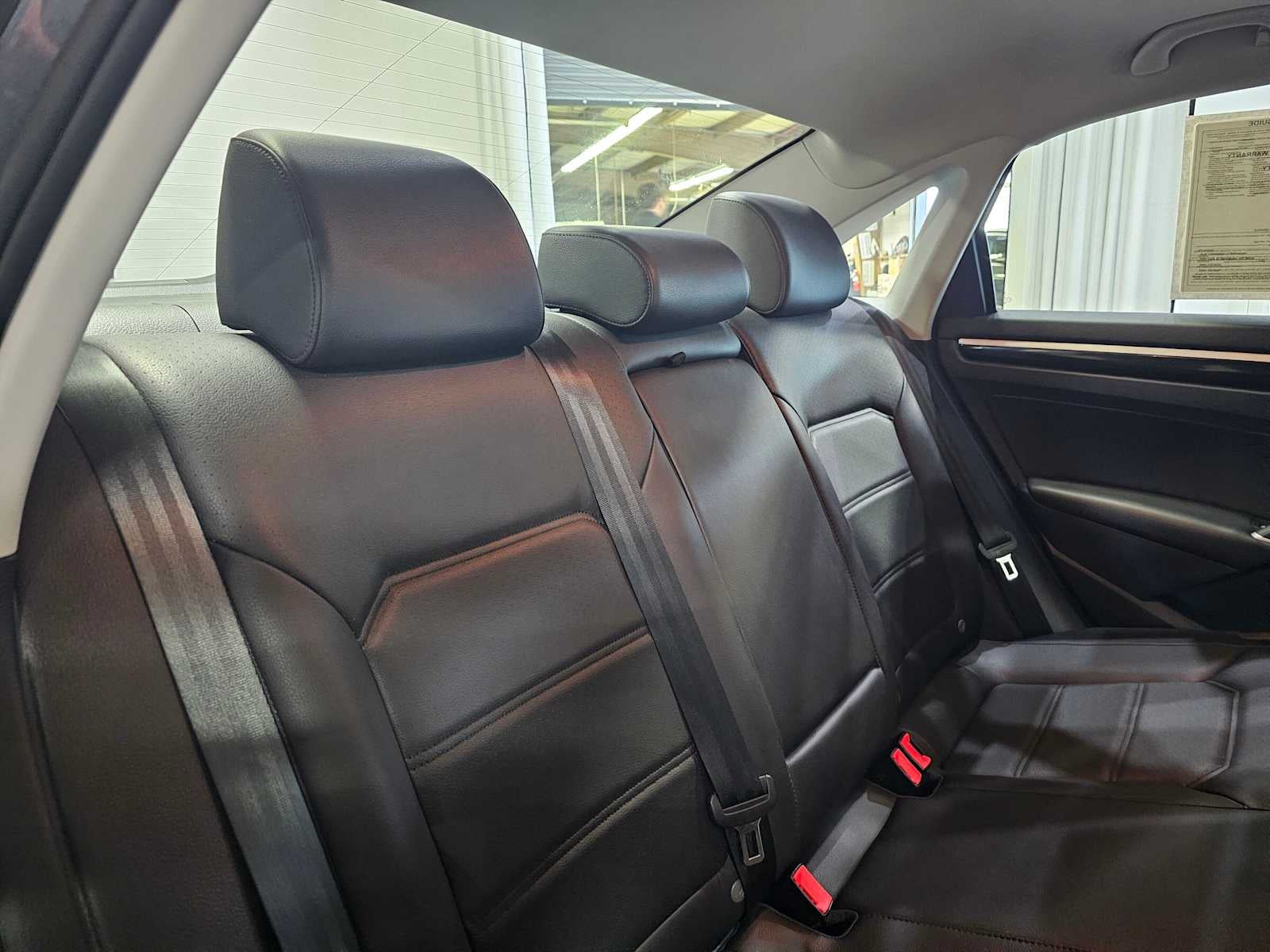 2019 Volkswagen Passat 2.0T SE R-Line Auto