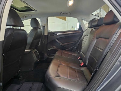 2019 Volkswagen Passat 2.0T SE R-Line Auto