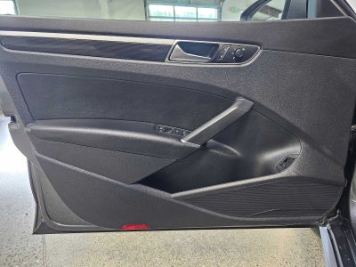 2019 Volkswagen Passat 2.0T SE R-Line Auto