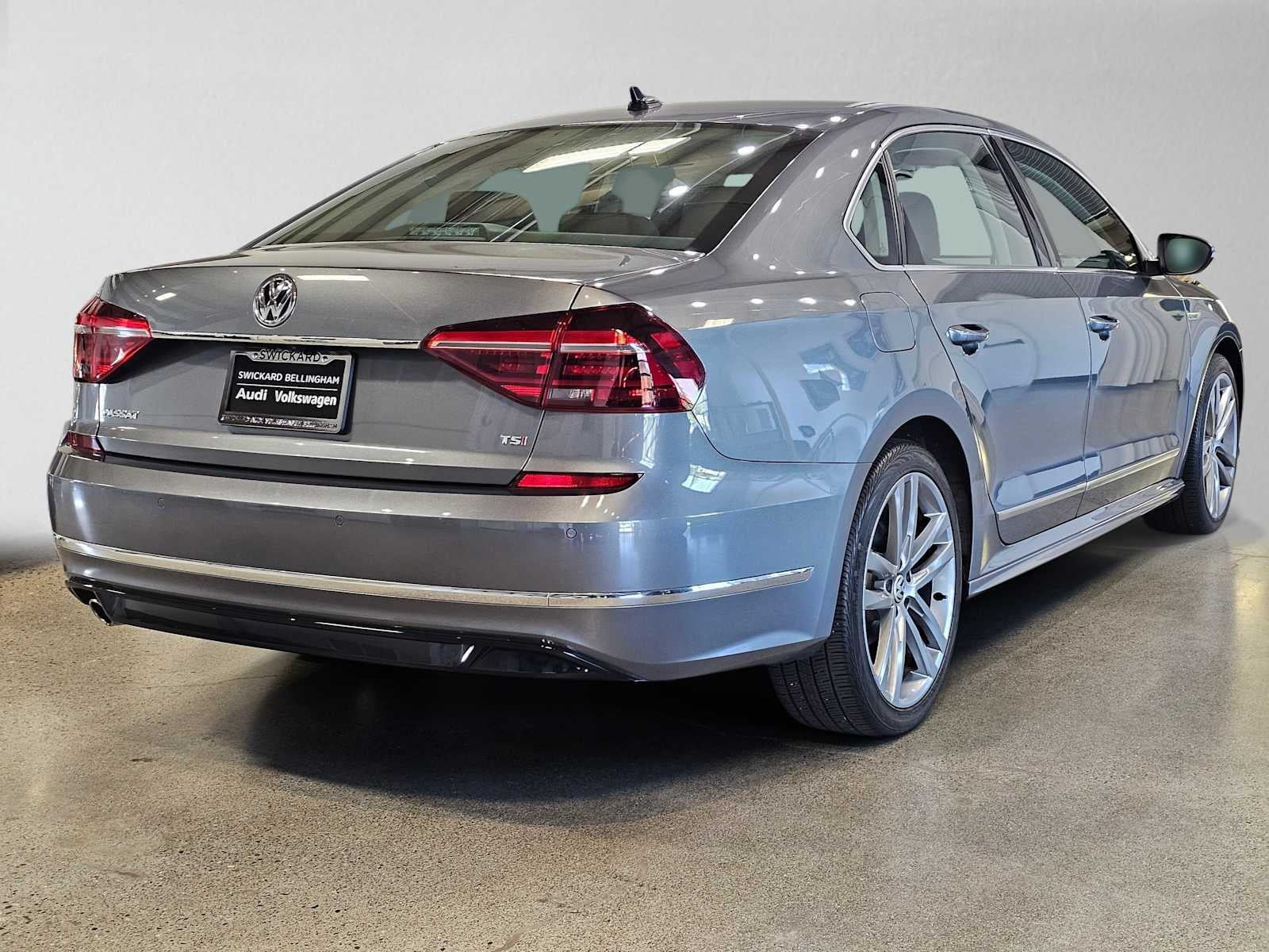 2019 Volkswagen Passat 2.0T SE R-Line Auto