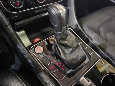 2019 Volkswagen Passat 2.0T SE R-Line Auto