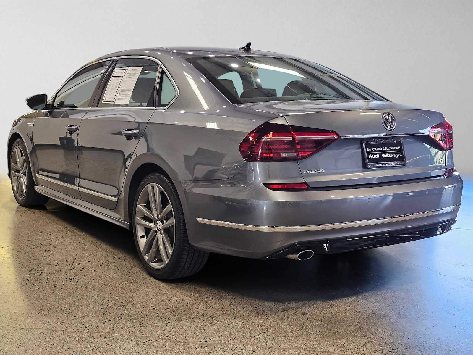 2019 Volkswagen Passat 2.0T SE R-Line Auto