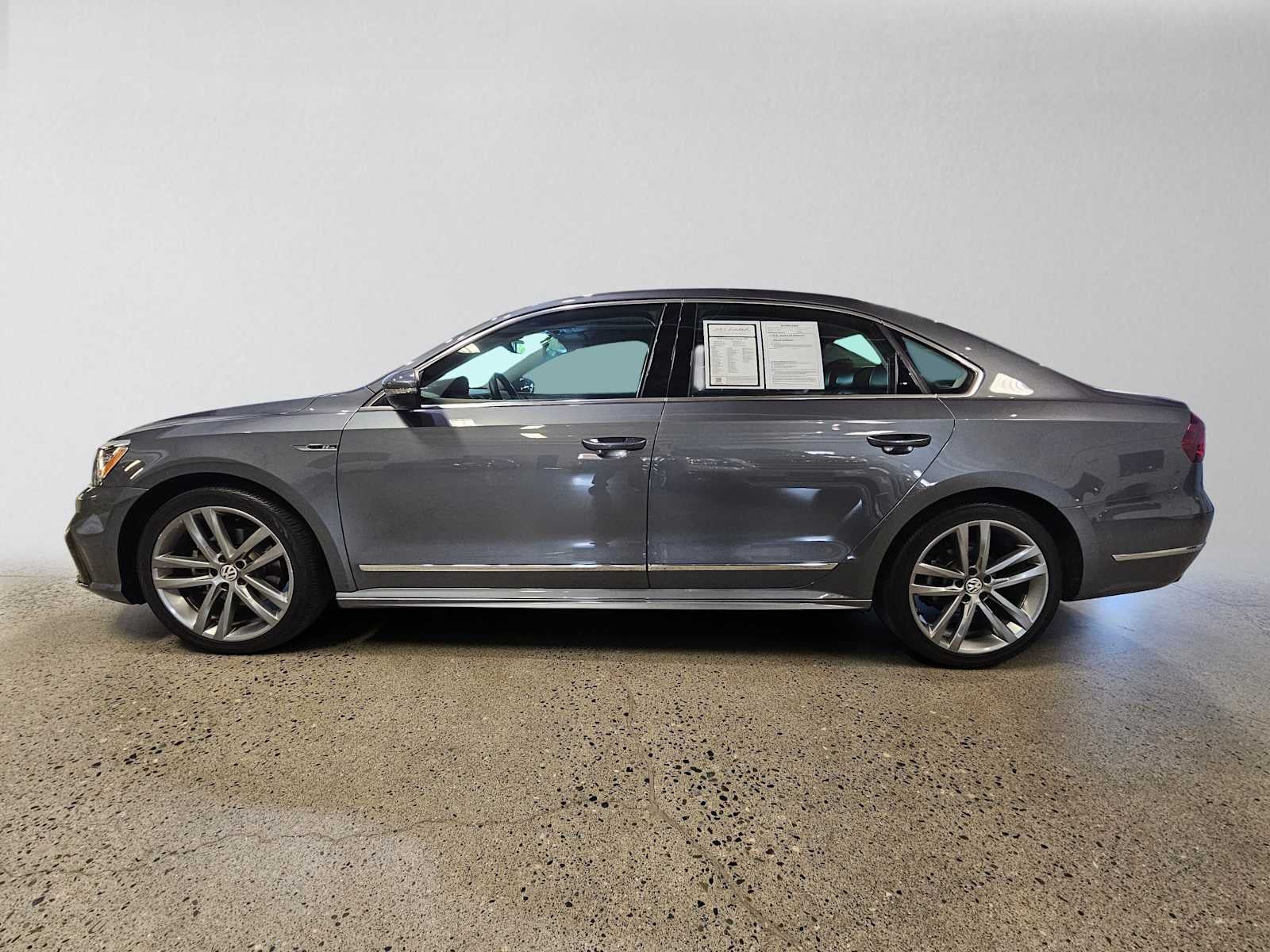 2019 Volkswagen Passat 2.0T SE R-Line Auto