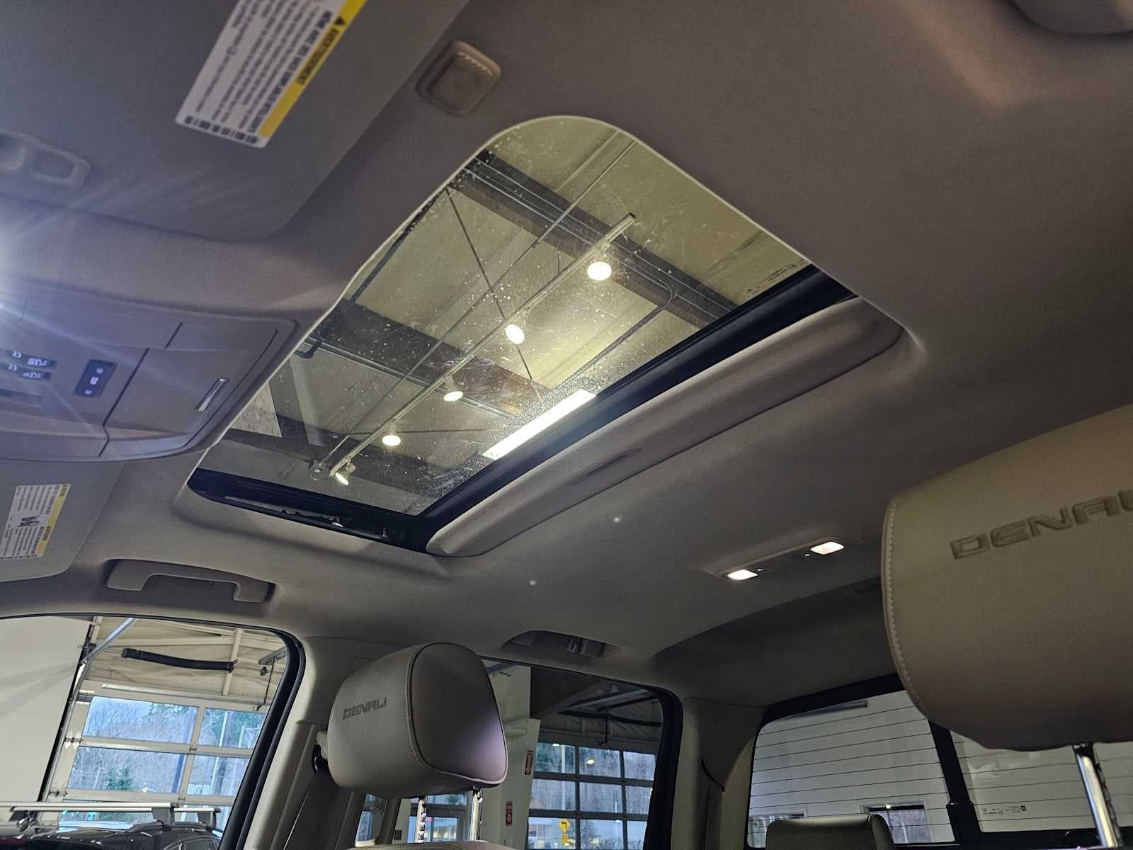 2014 GMC Sierra 1500 4WD Crew Cab 143.5 Denali