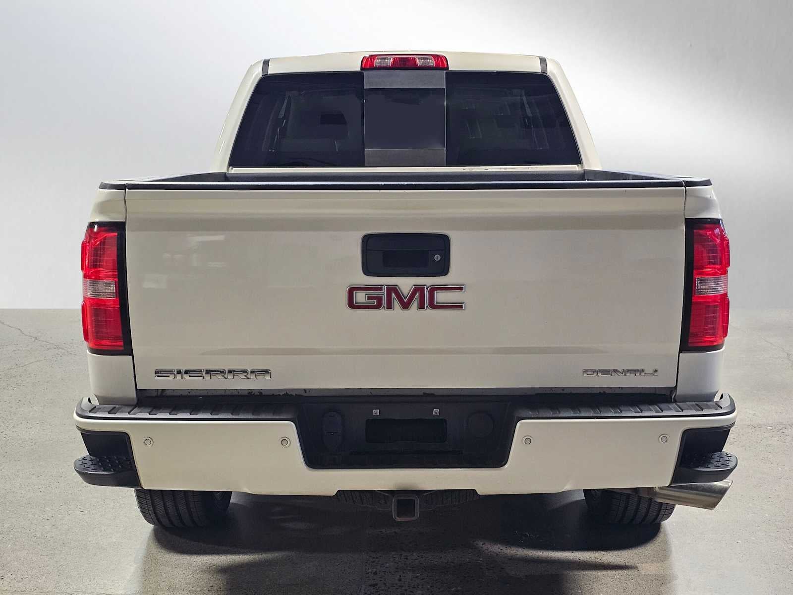 2014 GMC Sierra 1500 4WD Crew Cab 143.5 Denali