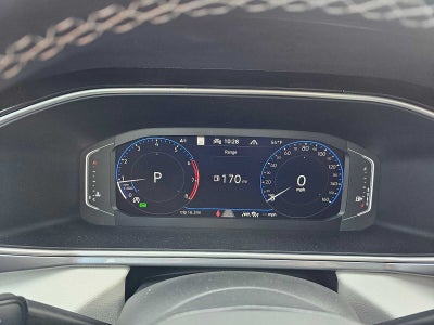 2025 Volkswagen Taos SEL 4MOTION