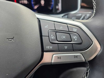 2025 Volkswagen Taos SEL 4MOTION