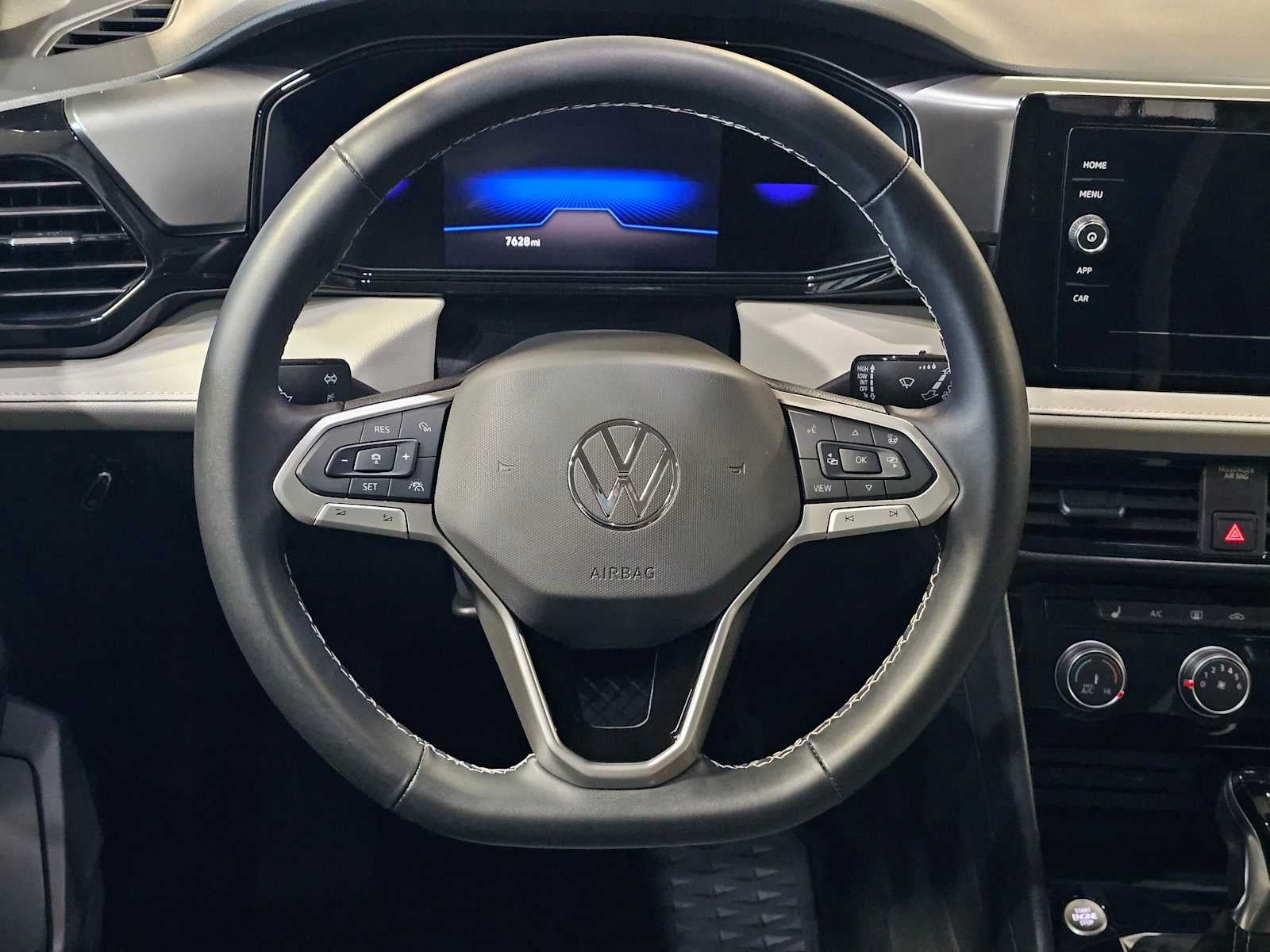2025 Volkswagen Taos S 4MOTION