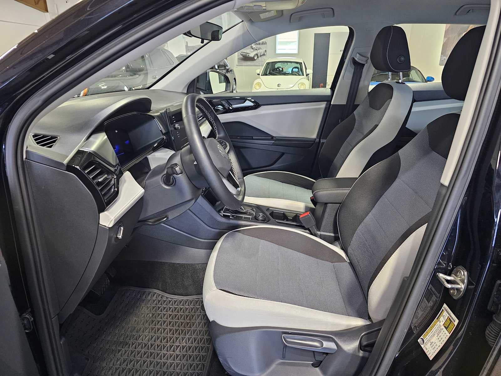 2025 Volkswagen Taos S 4MOTION