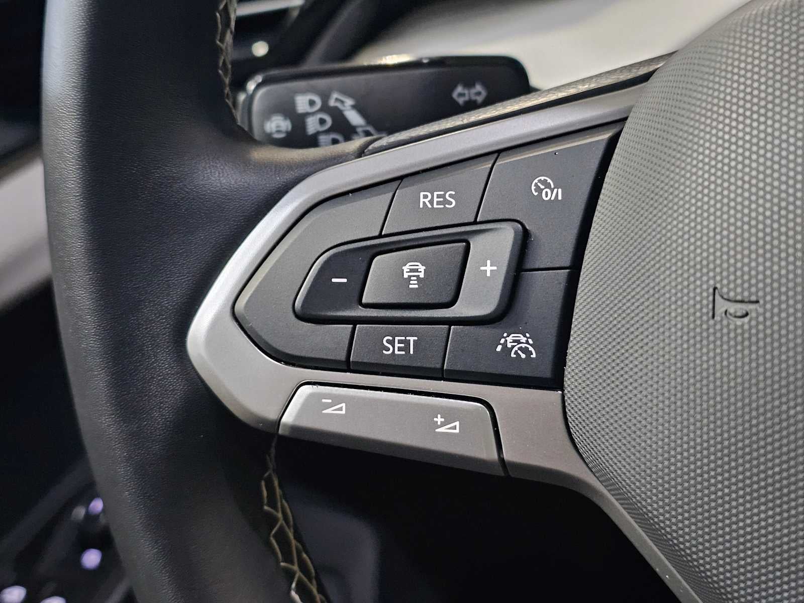 2025 Volkswagen Taos S 4MOTION