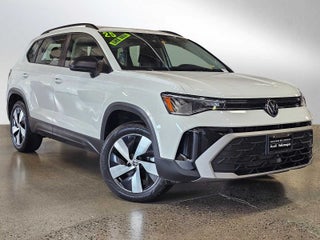 2025 Volkswagen Taos S 4MOTION