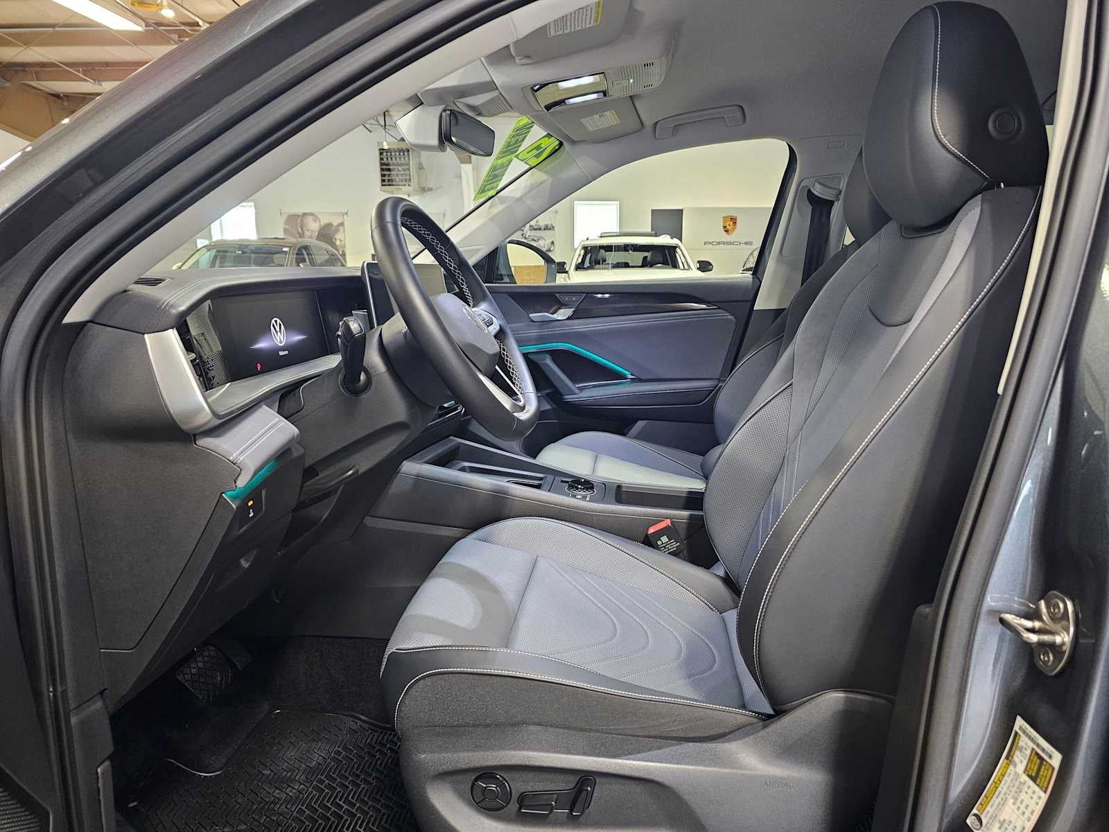 2025 Volkswagen Tiguan SE