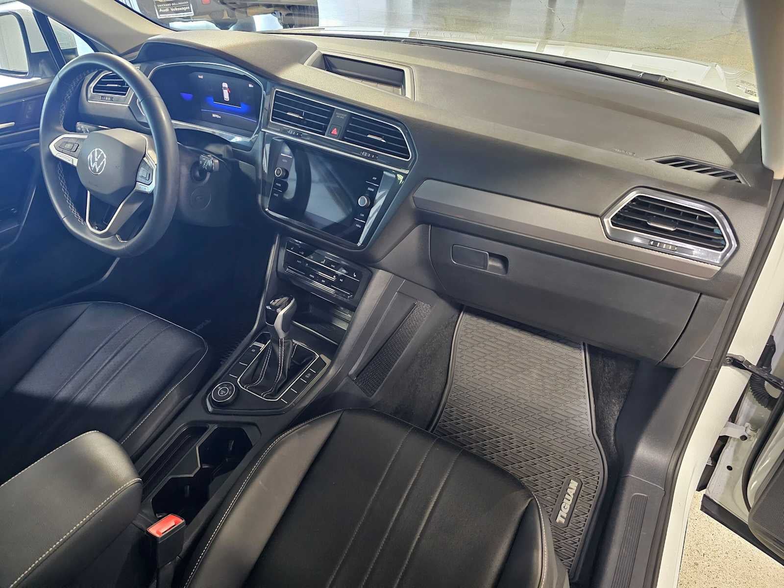 2024 Volkswagen Tiguan 2.0T SE 4MOTION