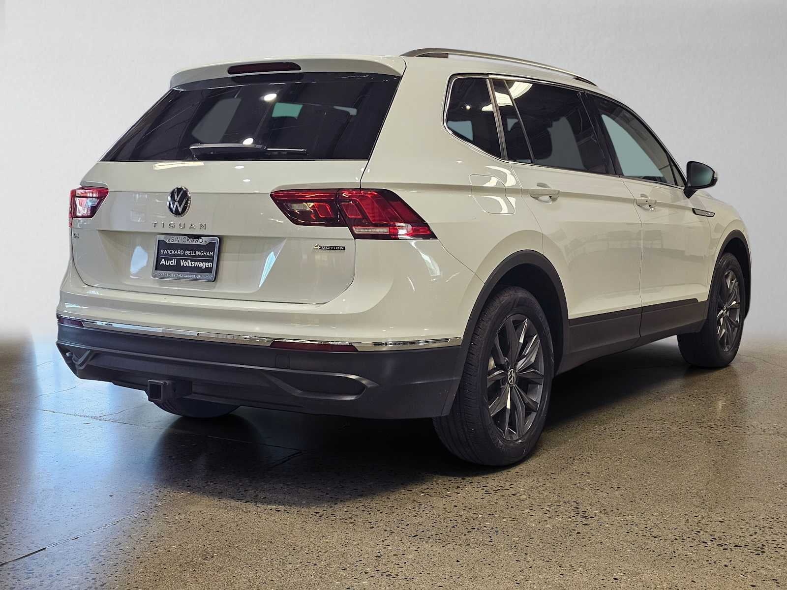 2024 Volkswagen Tiguan 2.0T SE 4MOTION