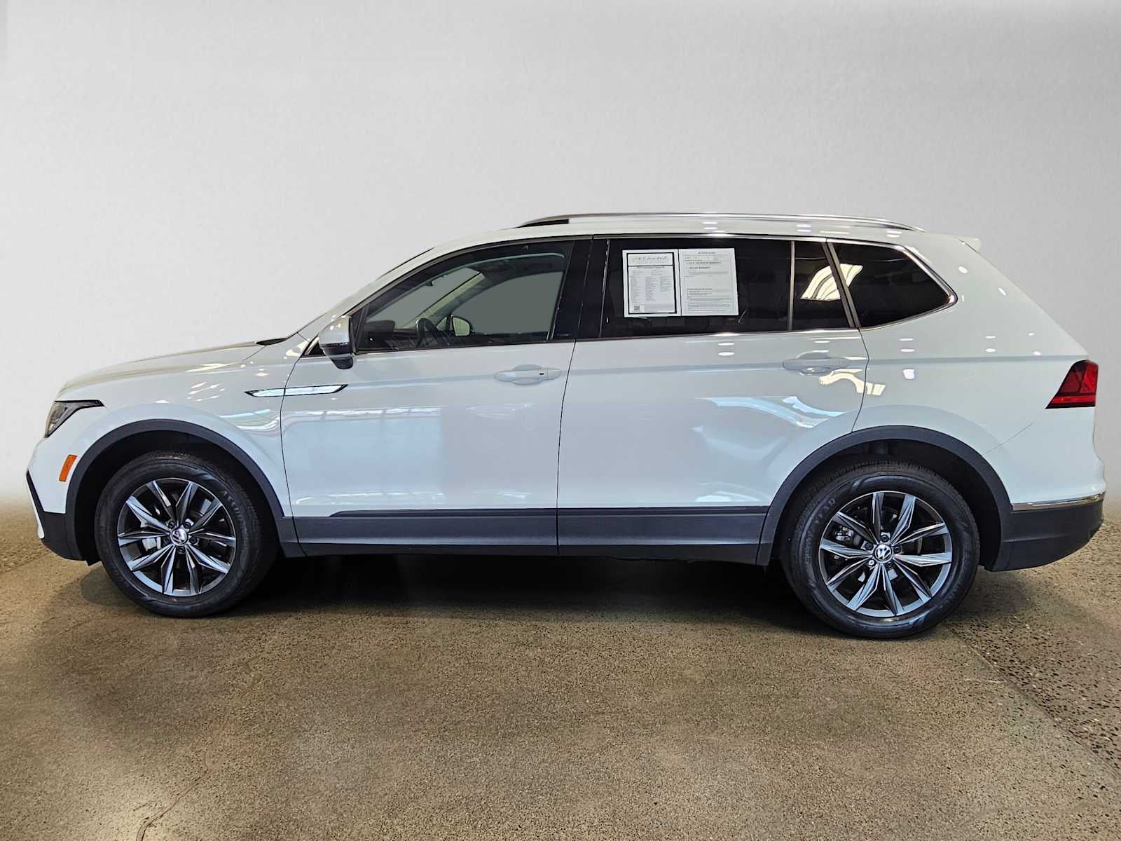 2024 Volkswagen Tiguan 2.0T SE 4MOTION