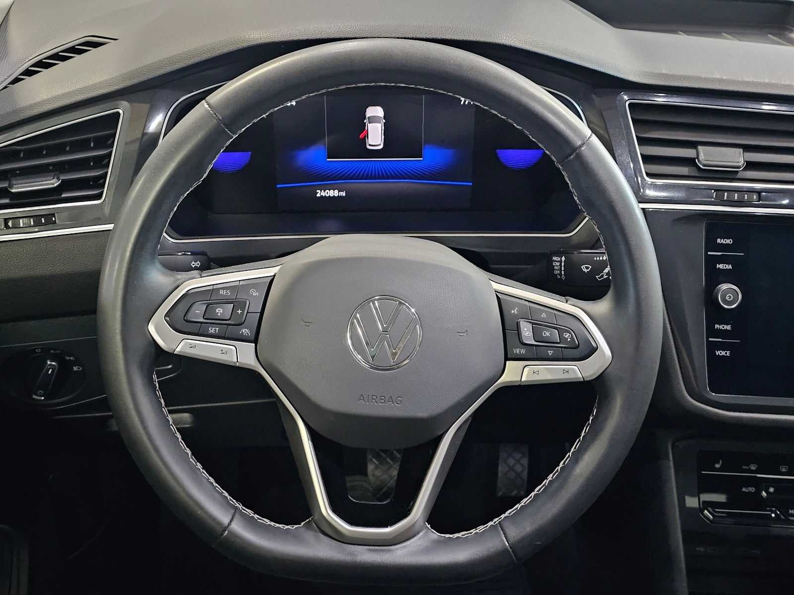 2024 Volkswagen Tiguan 2.0T SE 4MOTION