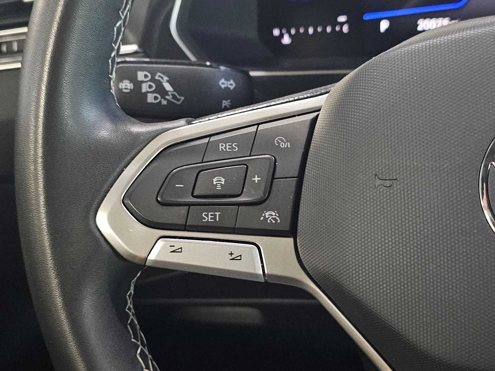 2023 Volkswagen Tiguan 2.0T SE FWD